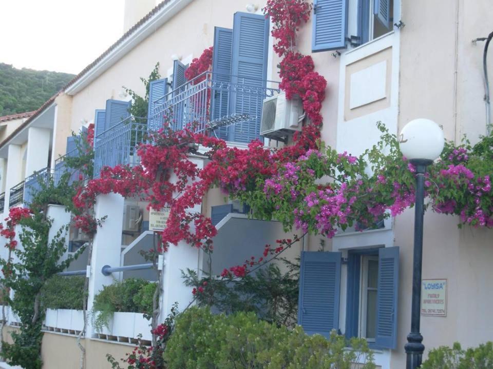 Louisa Studios Poros  ภายนอก รูปภาพ