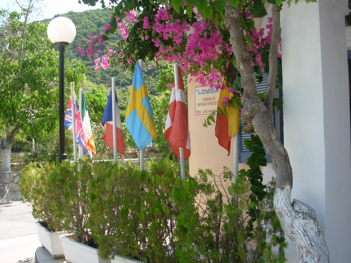 Louisa Studios Poros  ภายนอก รูปภาพ
