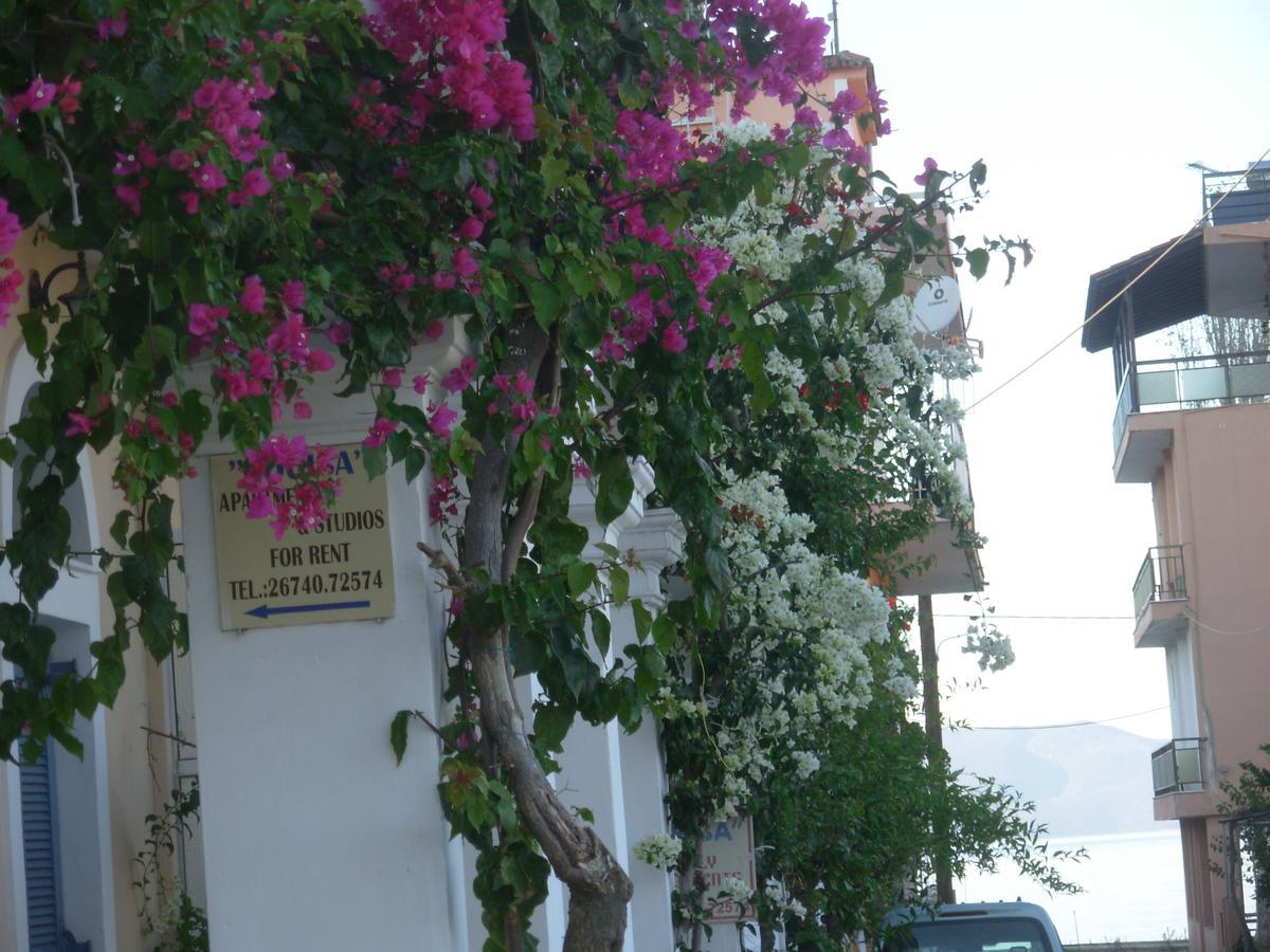 Louisa Studios Poros  ภายนอก รูปภาพ